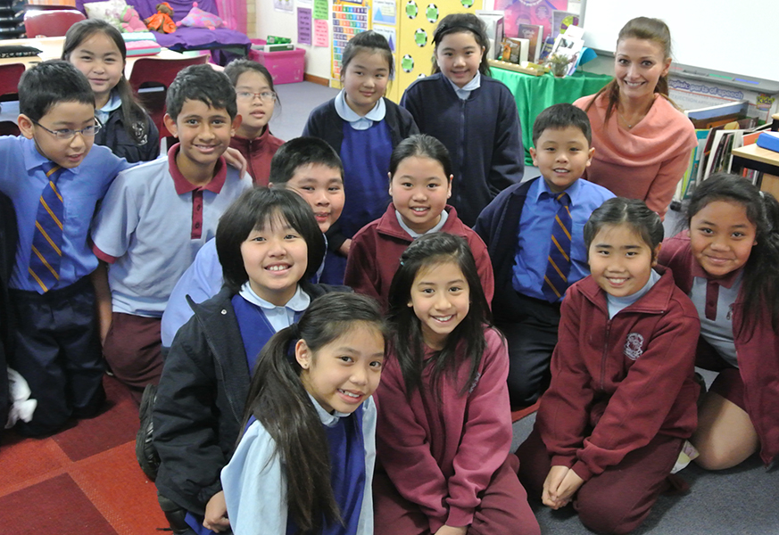 Elever på skolan Sacred Heart i Sydney använder Fyrarummaren i klassrummet